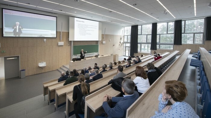 Programme d’étude de l’informatique en anglais