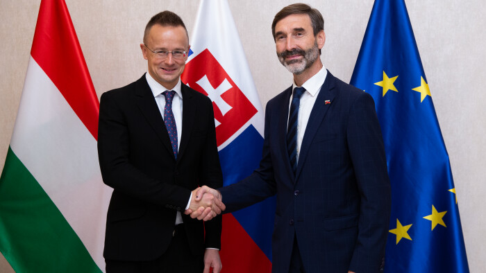 Diskussion über Zusammenarbeit Slowakei-Ungarn 