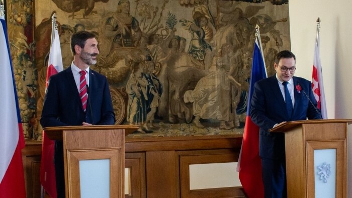 Nuevo canciller eslovaco cumplimenta visita a Praga