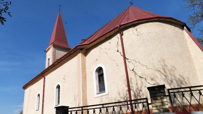 Kostoly po zemetrasení nebude nutné zbúrať