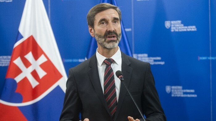 Le chef de la diplomatie à Prague 