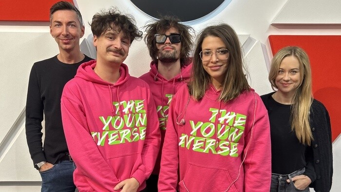 The Youniverse s albumom Neon naživo v Ráne na eFeMku