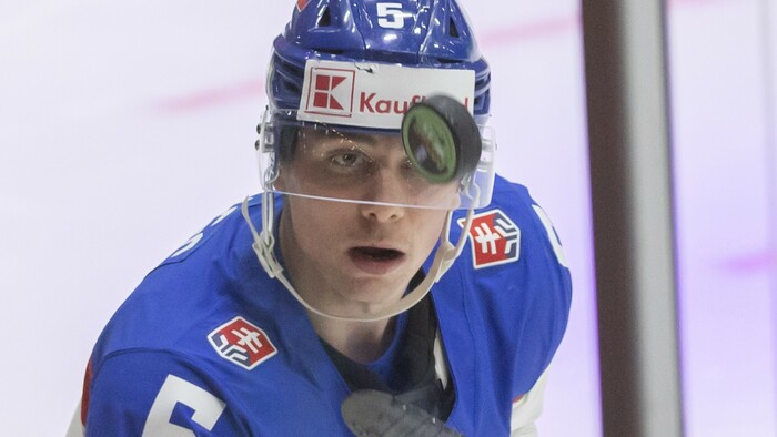 HOKEJ: Obranca Nemec si zahral prvý zápas v NHL