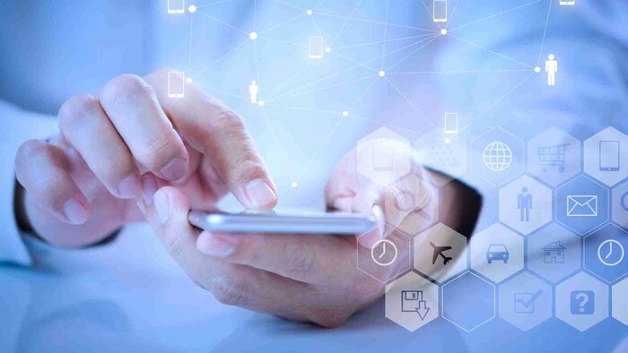 Asistenti v mobile
