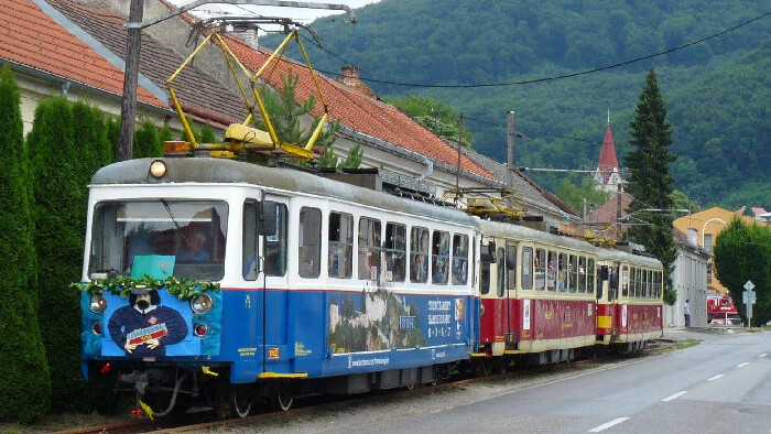 Na depe v Trenčianskej Teplej vymieňajú okná