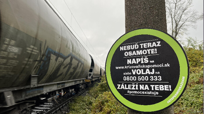 Tabule na miestach samovrážd