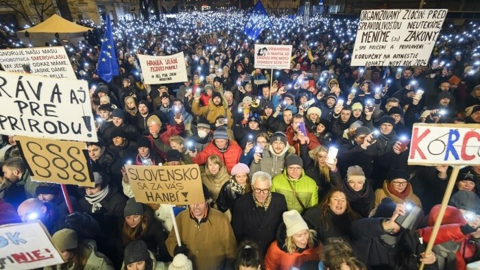 Slowakeiweite Massenproteste gegen Regierungspläne