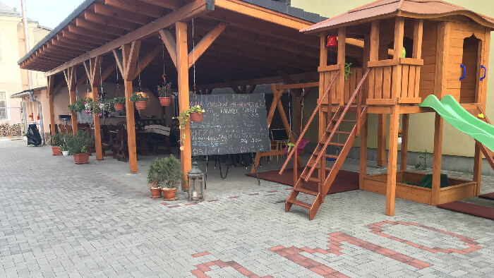 Pomoc ľudom v núdzi má rôznu podobu