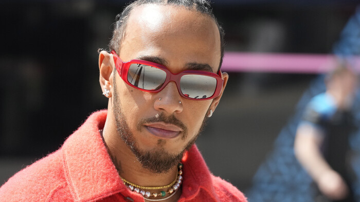 FORMULA: Hamilton bude jazdiť vo Ferrari
