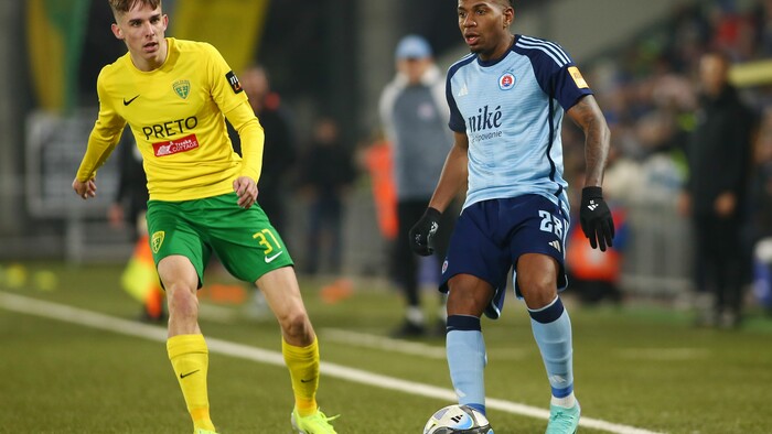 FUTBAL: Pod Dubňom dominovali Belasí
