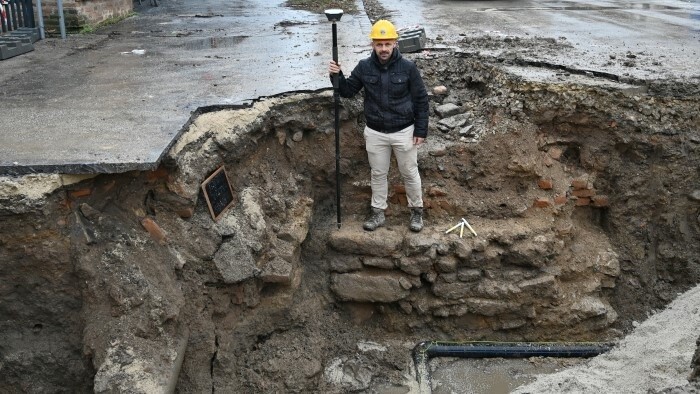 Wasserrohrbruch ermöglicht bedeutenden archäologischen Fund 