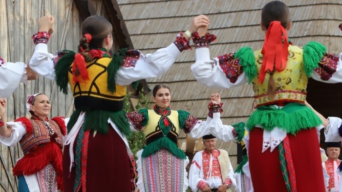 Blížia sa Folklórne slávnosti vo Vlčanoch
