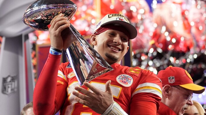 Super_Bowl_Football071004019344_TASR.jpg