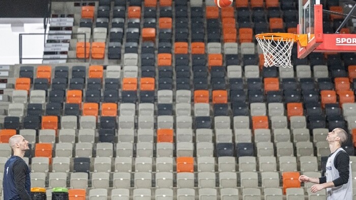 BASKETBAL: Znovuotvorená hala na Pasienkoch 