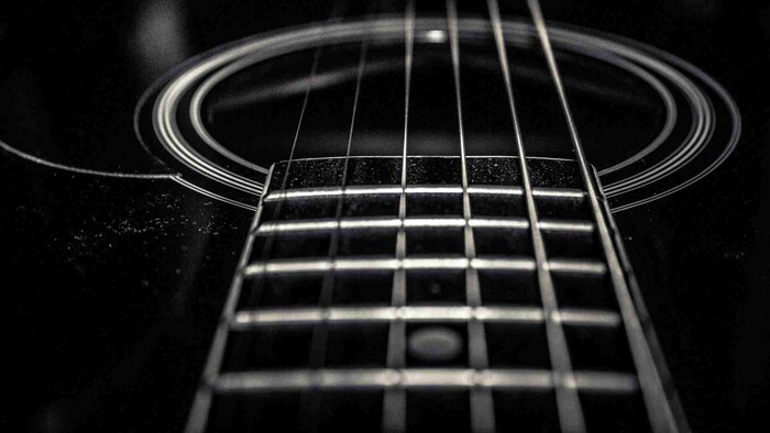 Gitara vrátená do histórie rokenrolu