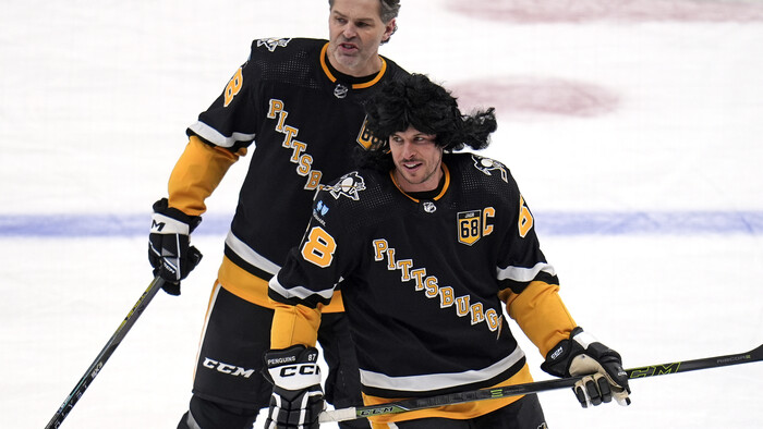 Penguins_Jagr_Jersey_Hockey092264021158_TASR.jpg