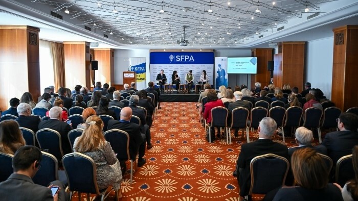 Bratislava acogió una conferencia sobre política exterior