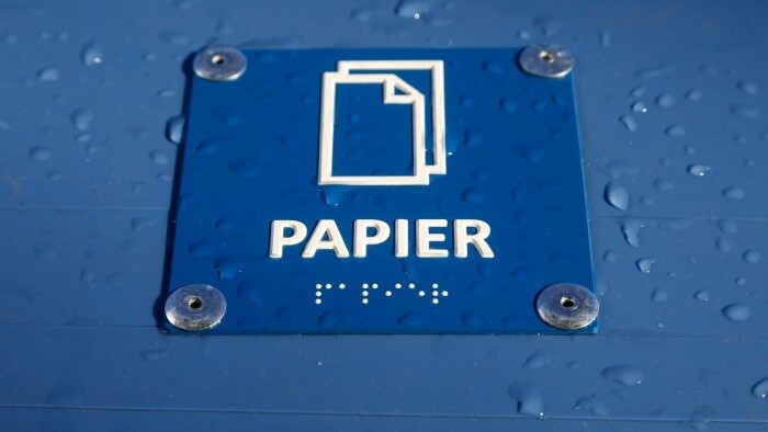 Najviac sa triedi papier