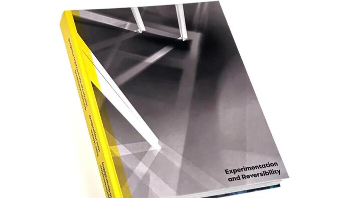O publikácii Experimentation and reversibility