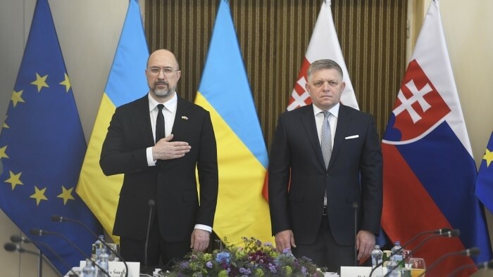 Правительство СР проведет переговоры с кабинетом министров Украины