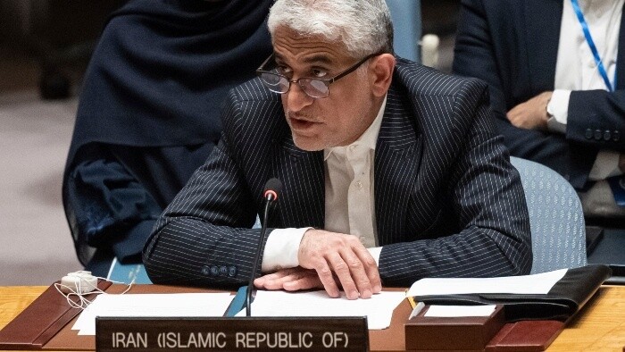 Izrael sa zatiaľ definitívne nerozhodol, ako odpovie na útok