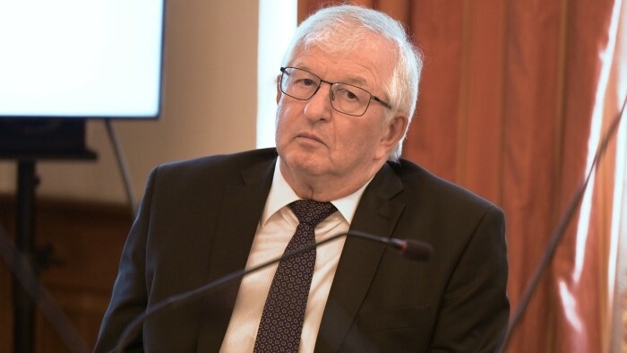 Judicial Council ousts chairperson