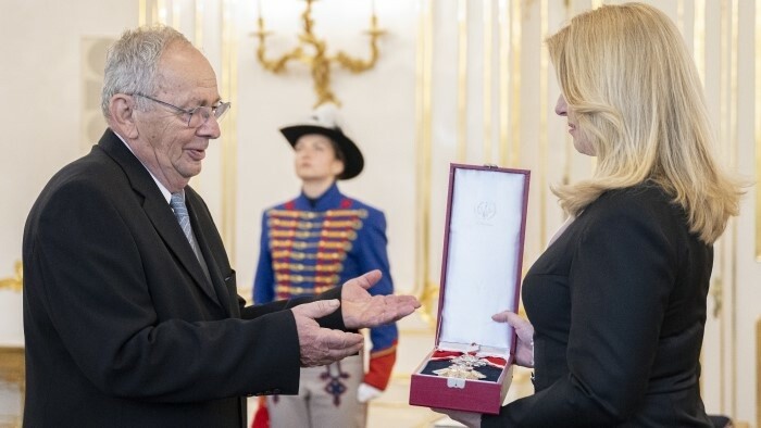 Čaputová recibe a sobrino-nieto de Štefánik