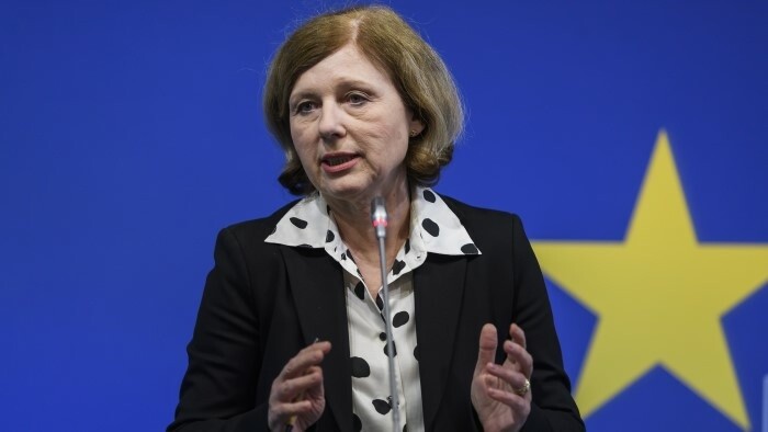 Jourová afirma que ni la CE ni el Gobierno de nuestro país desean que la República Eslovaca pierda los eurofondos