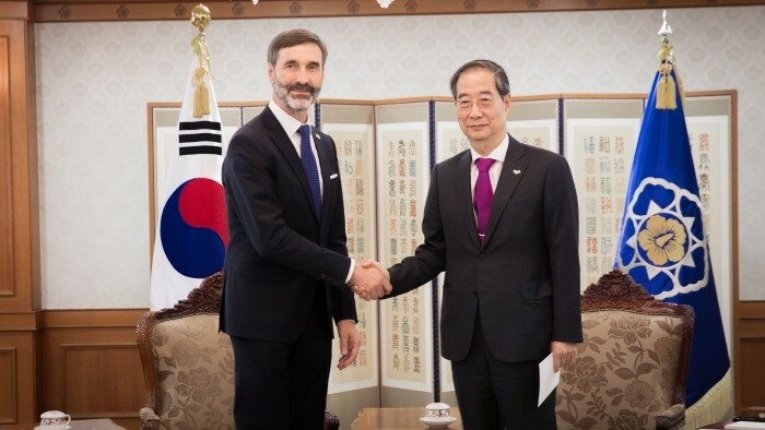 El ministro de Exteriores realiza visita de trabajo a Corea del Sur