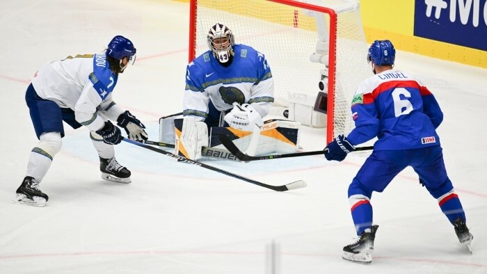 Eishockey-WM: Niederlage gegen Deutschland, Sieg über Kasachstan