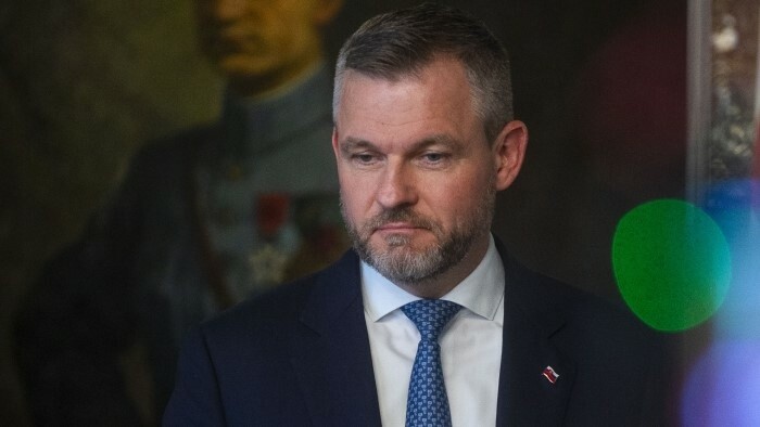 Opposition kritisiert Präsident Pellegrini für frühere Reise nach Moskau