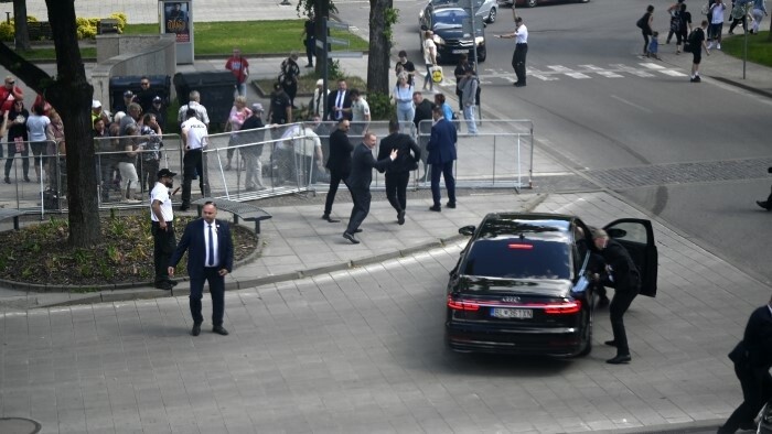 Увольнения в связи с майским покушением на премьера