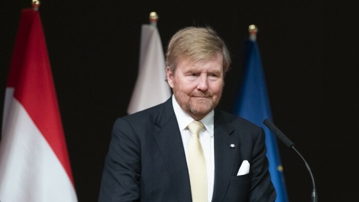 Pápež poslal list, holandský kráľ telefonoval