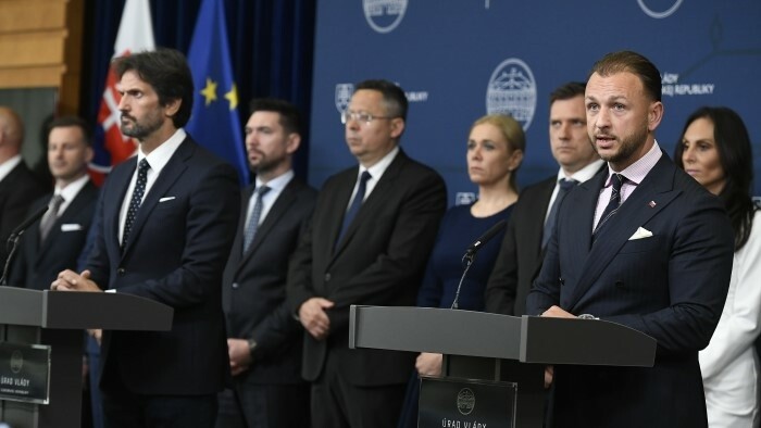 Regierungsvertreter zur Situation nach dem Attentat 