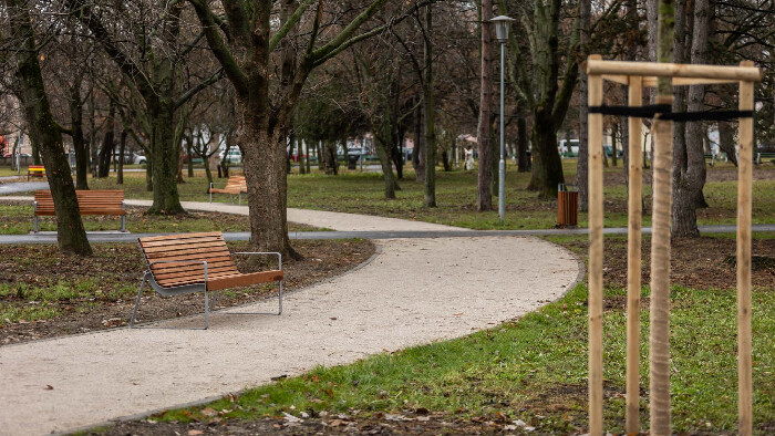 Z parku na Račianskom mýte sa stal po revitalizácii a rekonštrukcii kvalitný verejný priestor 
