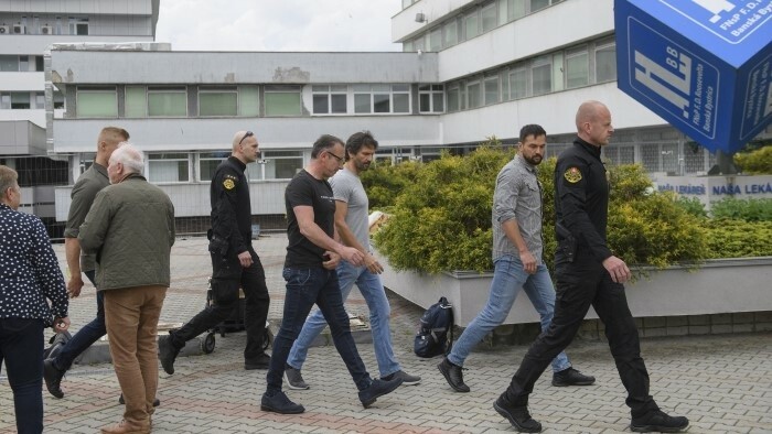 El primer ministro se sometió el martes a un TAC de seguimiento del abdomen