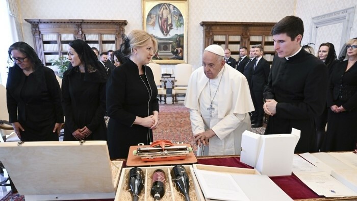  Čaputová: el Papa insta a los eslovacos a buscar la paz entre ellos