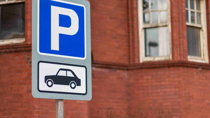 Parkoviská K+R: bezpečnostné zóny pred školami v Žiline