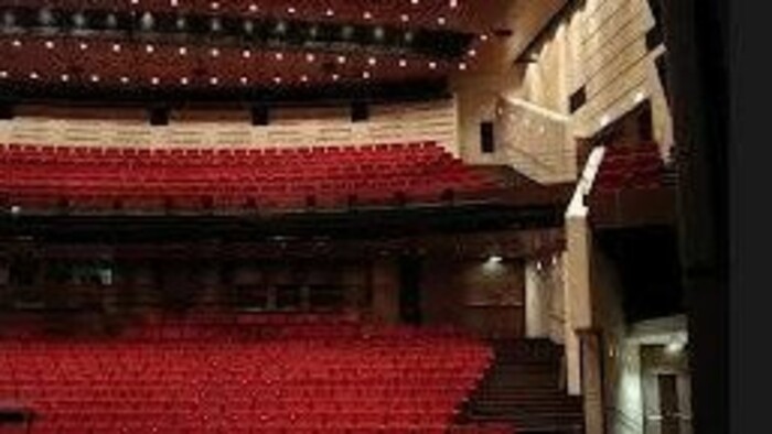 Director de ópera Peter Konwitschny escenificó la Bohéme en el Teatro Nacional Eslovaco