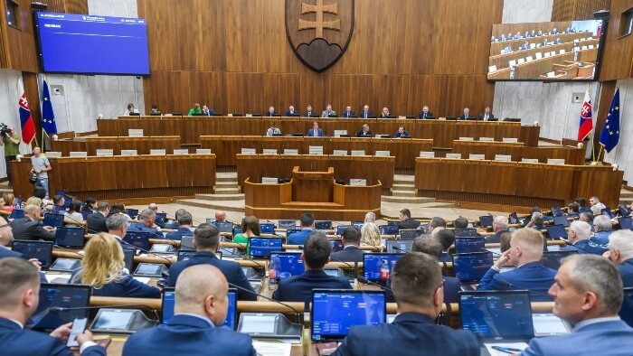 Júnová schôdza parlamentu