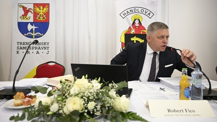 Premiér sa prihovoril verejnosti 