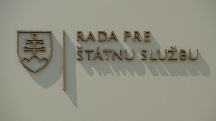 Rada pre štátnu službu má skončiť