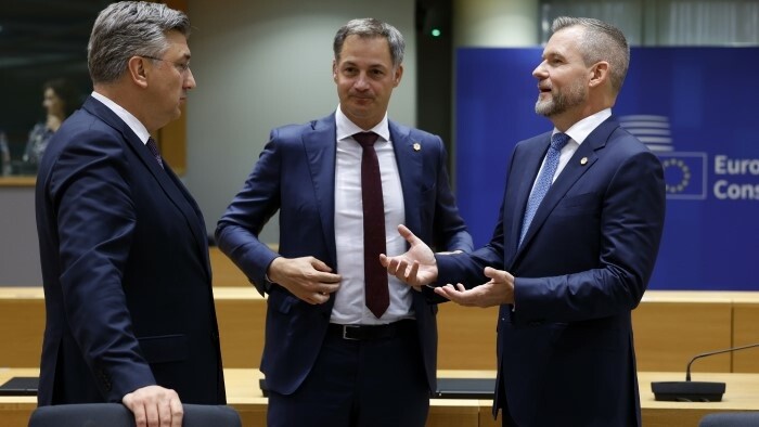 El presidente eslovaco participó en reunión extraordinaria del Consejo Europeo en Bruselas