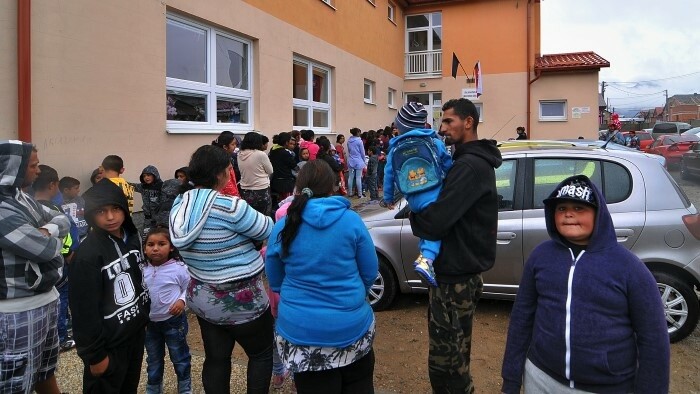 Se creará una escuela piloto para la minoría romaní en Rakúsy
