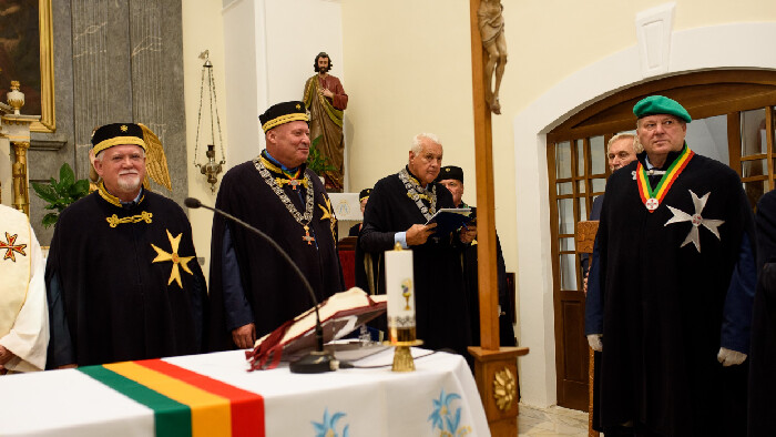 Počuli ste už o Európskom vinárskom rytierskom stave?