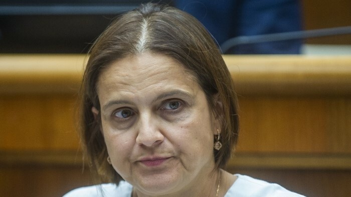 Gašpar nuevo vicepresidente del Parlamento, diputados opositores destituidos de sus cargos parlamentarios