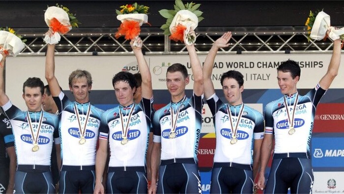 El ciclista eslovaco Peter Velits y su equipo Omega Pharma-Quick-Step- campeones del mundo en la contrarreloj