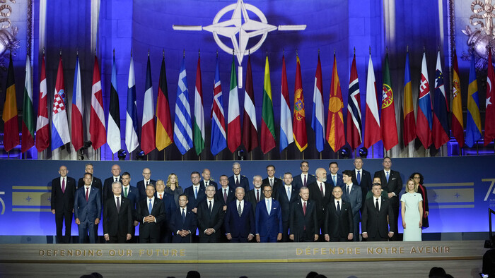 Summit NATO vo Washingtone