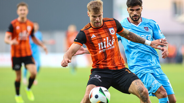 FUTBAL: Ťažký večer v pohárovej Európe