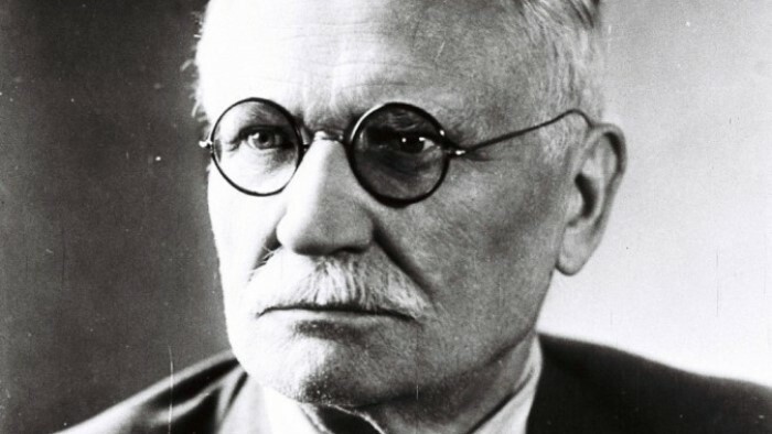 Врач и политик Вавро Шробар